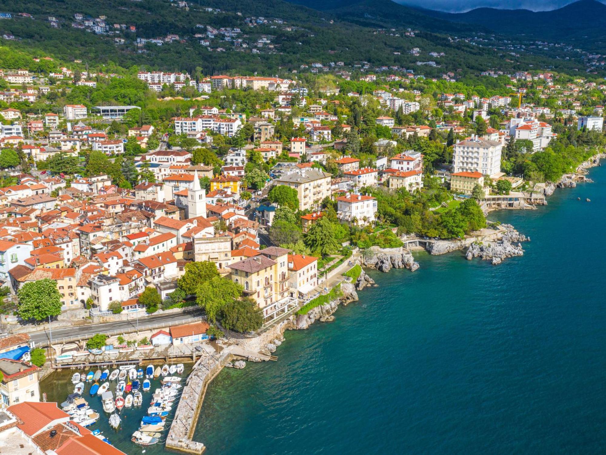 Apartment Hela - Lov512 By Interhome Opatija Bagian luar foto
